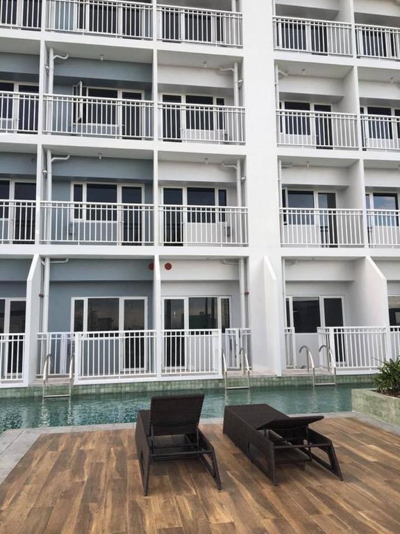 Seabreeze Residences At Breeze Residences Пасай Екстериор снимка