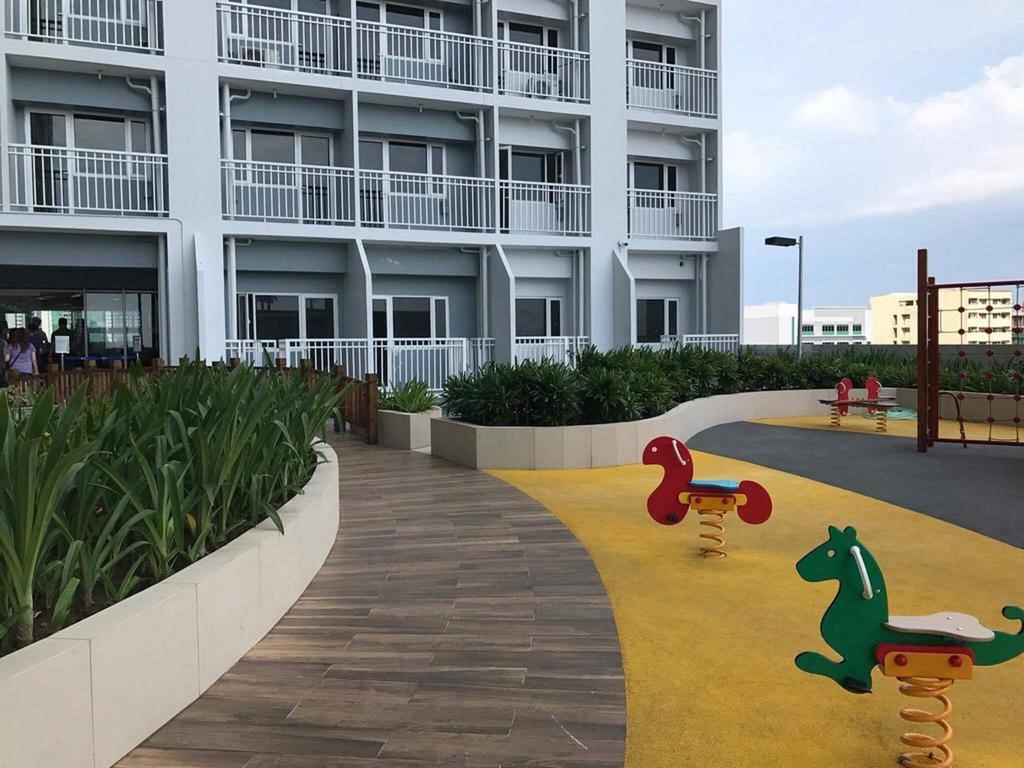 Seabreeze Residences At Breeze Residences Пасай Екстериор снимка