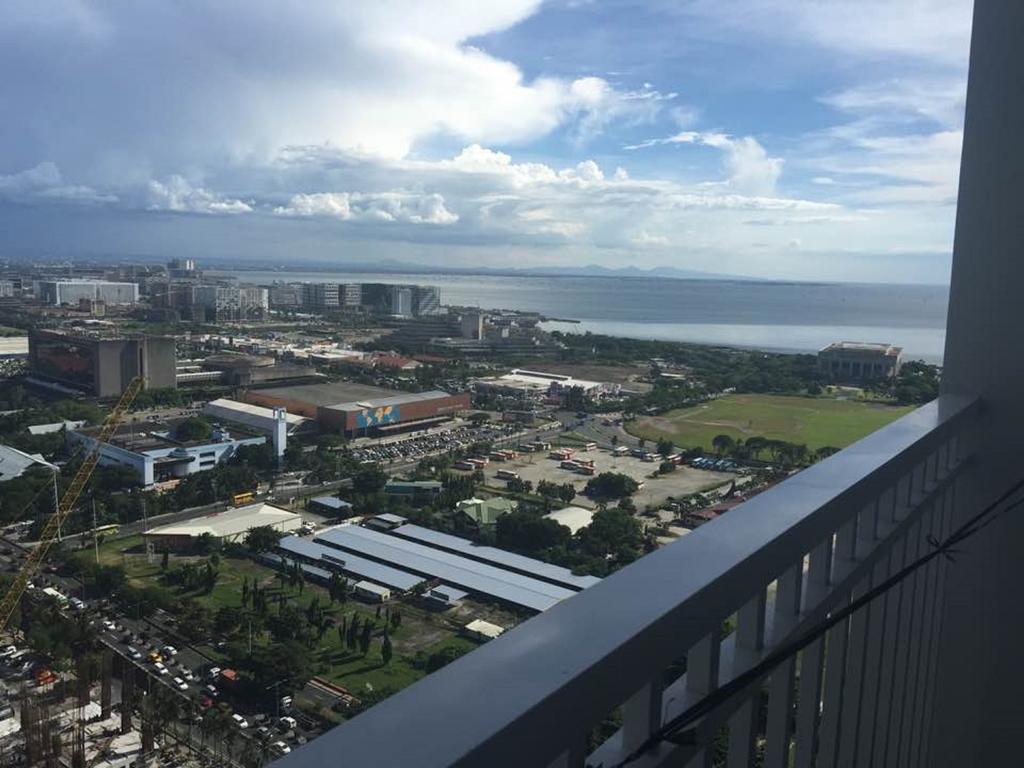 Seabreeze Residences At Breeze Residences Пасай Екстериор снимка