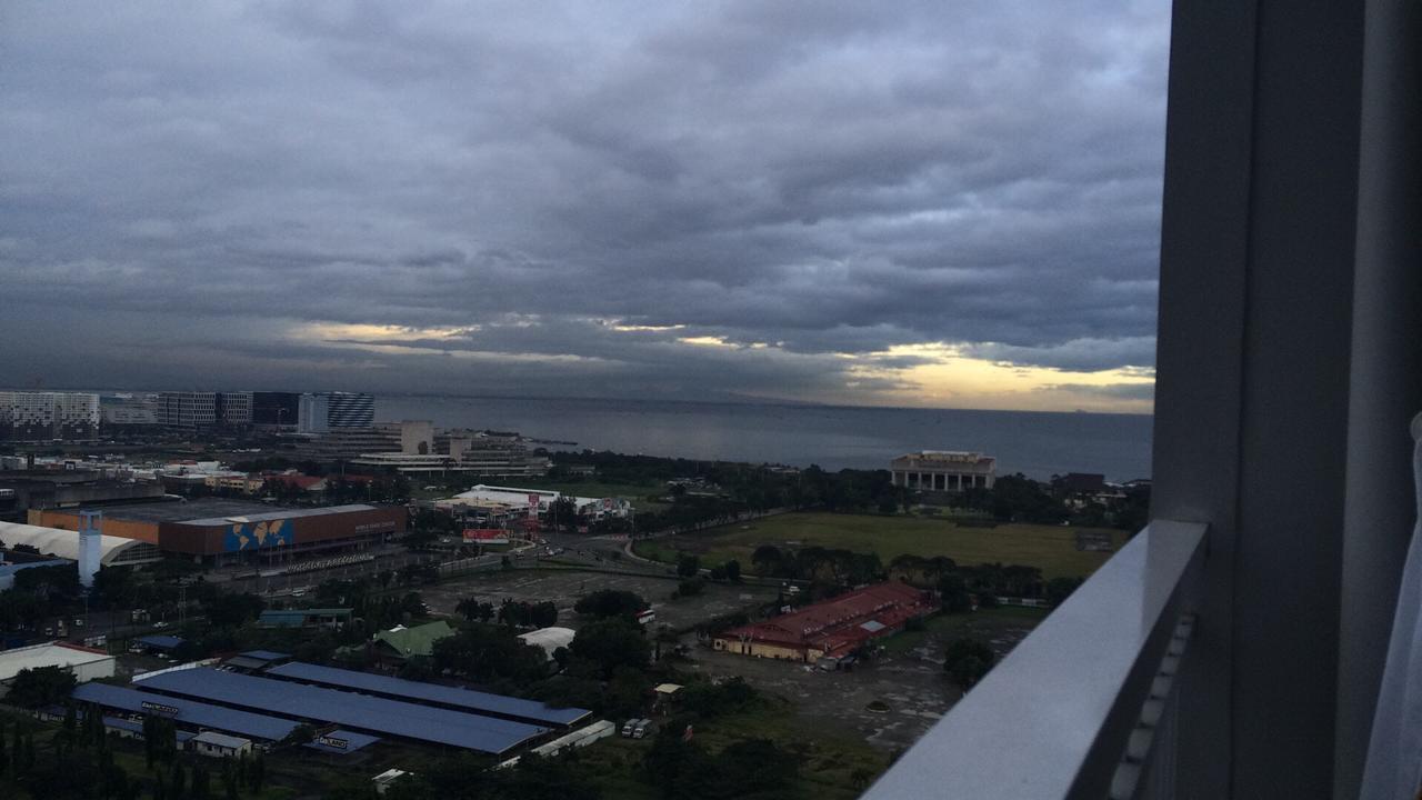 Seabreeze Residences At Breeze Residences Пасай Екстериор снимка