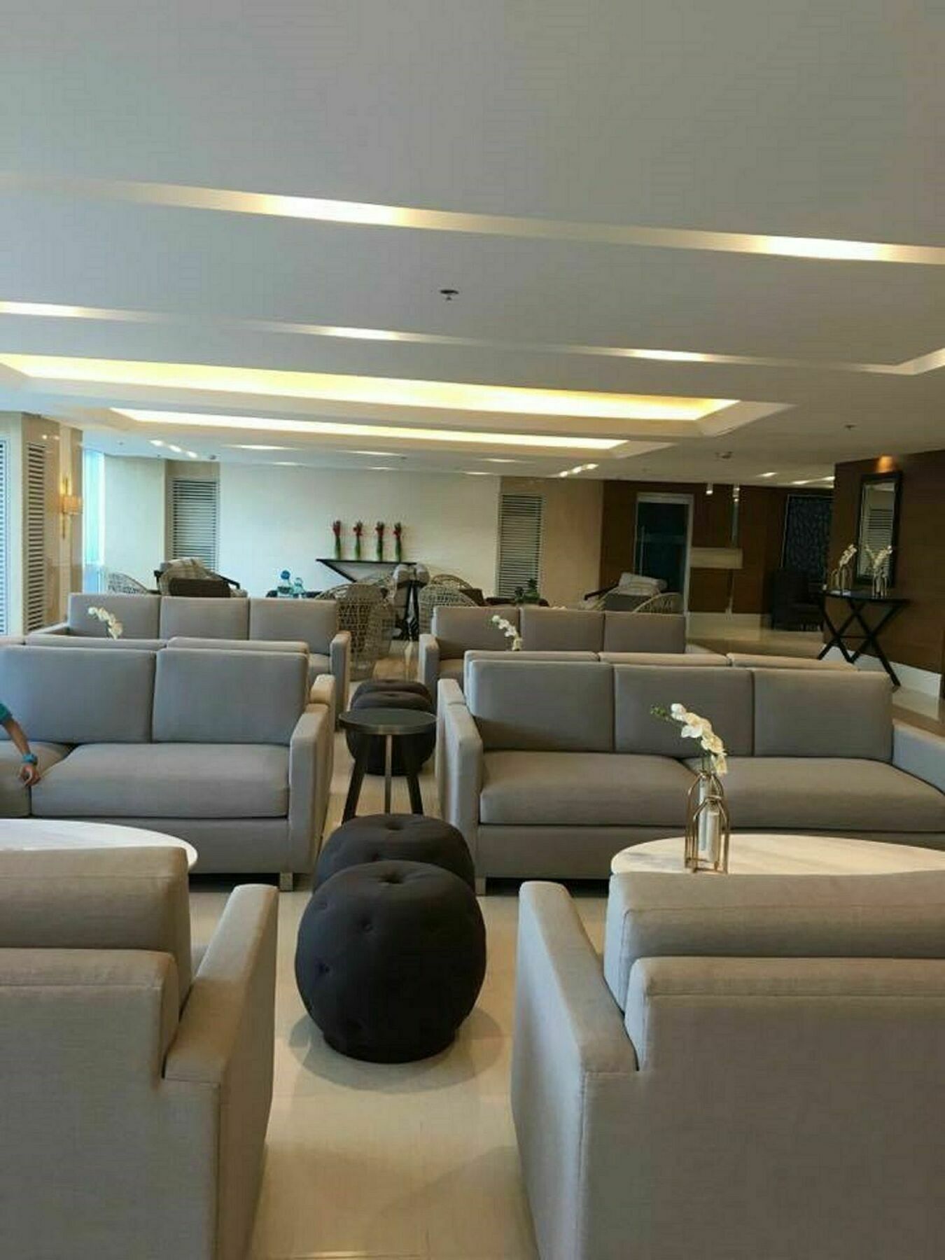 Seabreeze Residences At Breeze Residences Пасай Екстериор снимка